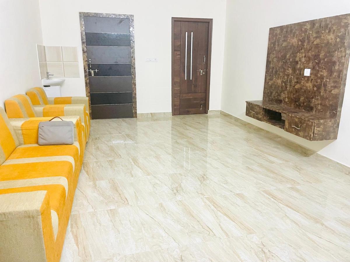Lsr Service Apartments Tirupati Exterior foto